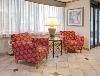 Hotel Baymont By Wyndham Detroit Airport/romulus Romulus