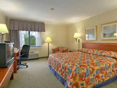 Baymont By Wyndham Detroit Airport/romulus Romulus